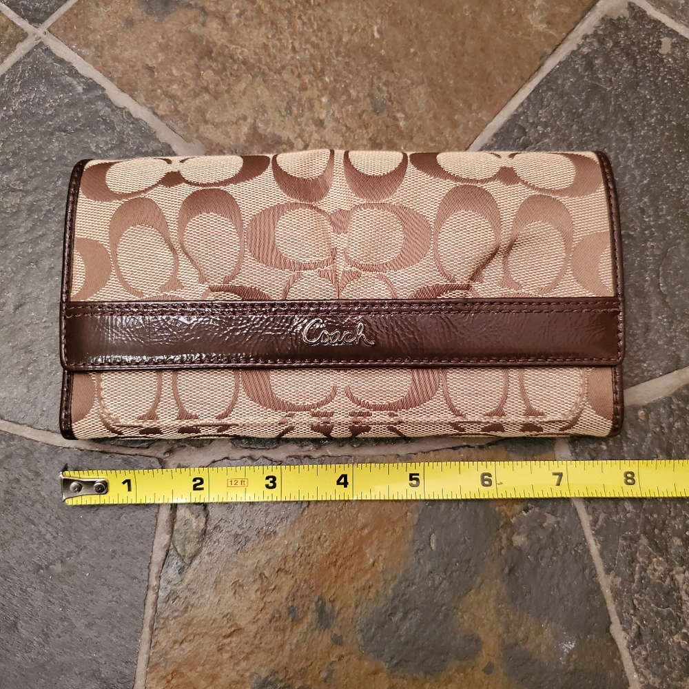 Coach Brown Sig C Wallet Jacquard/Patent Leath